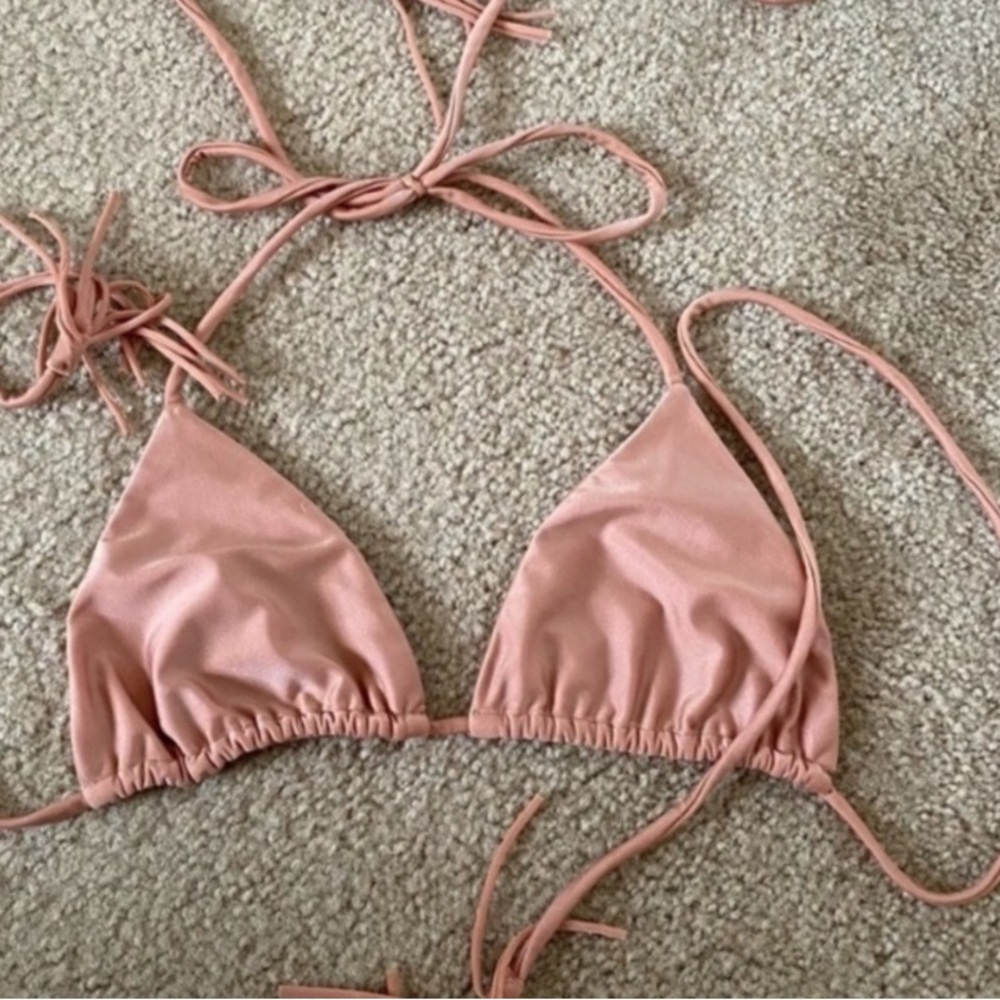 Two Piece Mafia shine bikini top in honey S